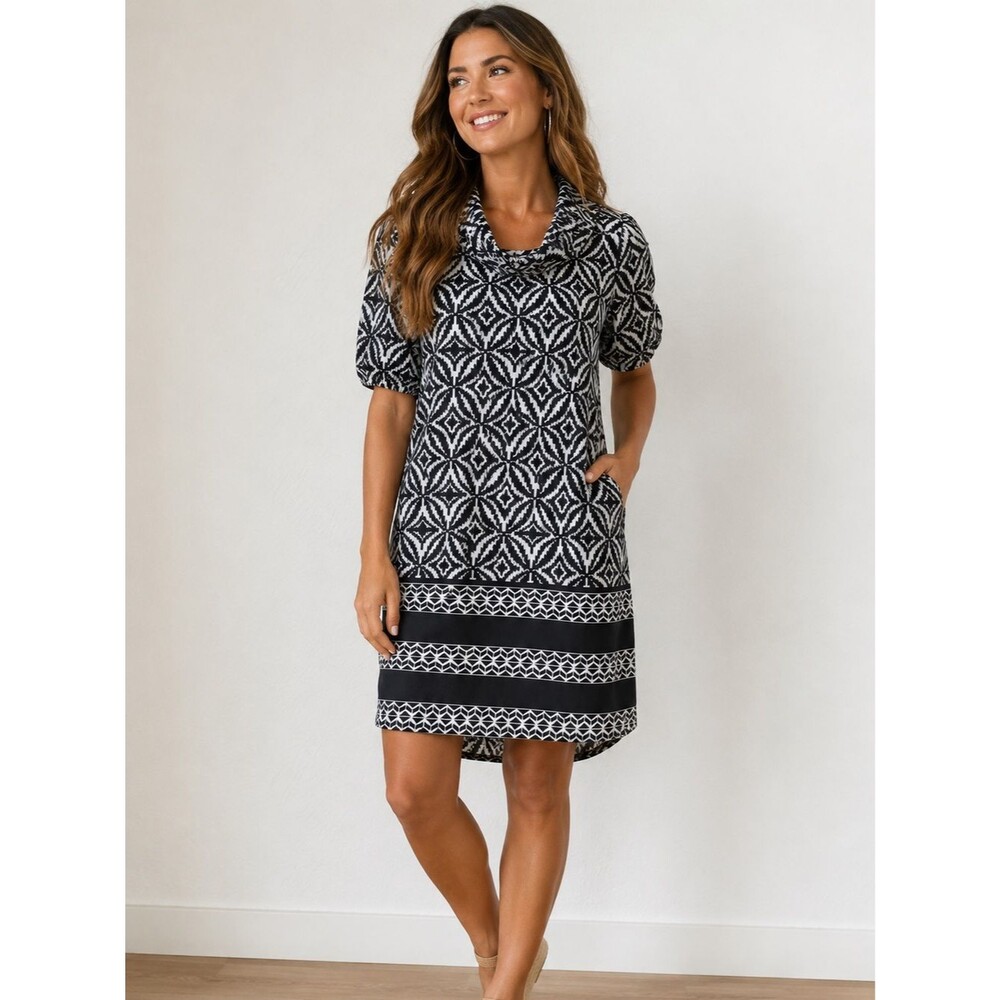 Banana Republic Black and White Geometric Shift Dress